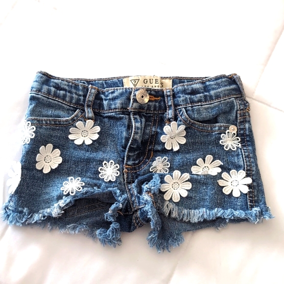 Girls shorts - Picture 1 of 3